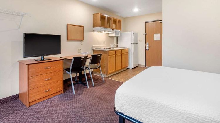 Suburban Studios University Area Room