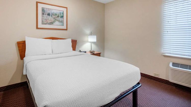 Suburban Studios University Area Room
