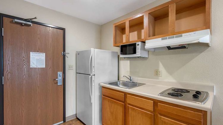 Suburban Studios University Area Room
