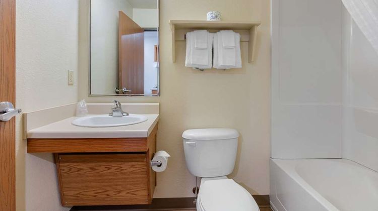 Suburban Studios University Area Room