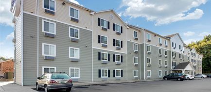 Suburban Studios University Area Exterior