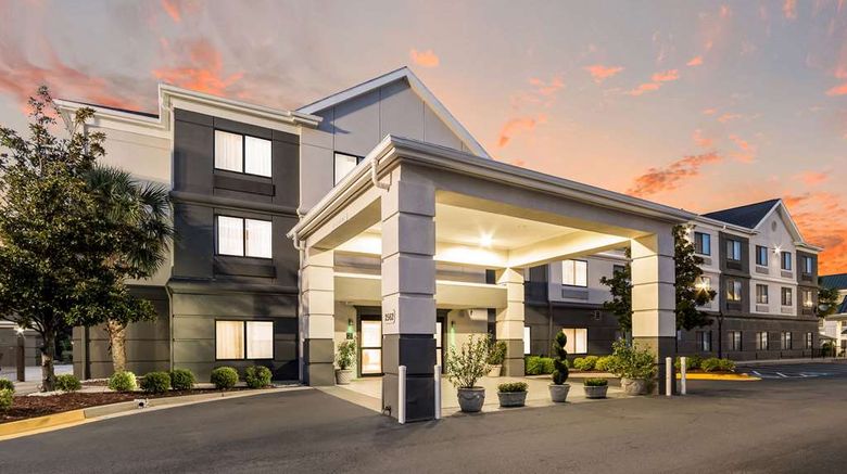 <b>Quality Inn & Suites Augusta Other</b>. Images powered by <a href="https://iceportal.shijigroup.com/" title="IcePortal" target="_blank">IcePortal</a>.