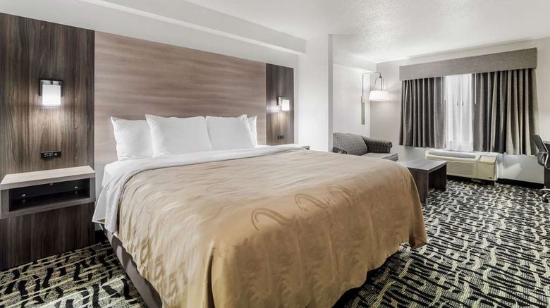 <b>Quality Inn & Suites Augusta Suite</b>. Images powered by <a href="https://iceportal.shijigroup.com/" title="IcePortal" target="_blank">IcePortal</a>.
