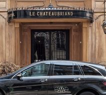 Hotel Chateaubriand Exterior