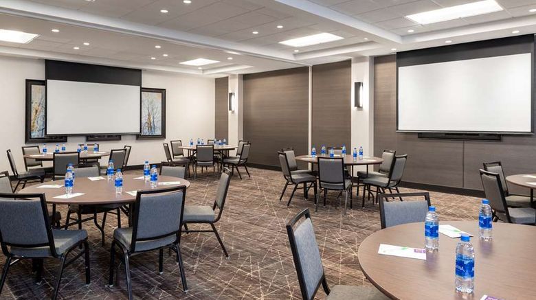 <b>Hyatt Place Detroit Royal Oak Meeting</b>. Images powered by <a href="https://iceportal.shijigroup.com/" title="IcePortal" target="_blank">IcePortal</a>.