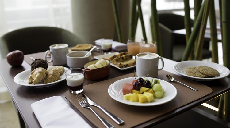 Hilton Pilar Restaurant
