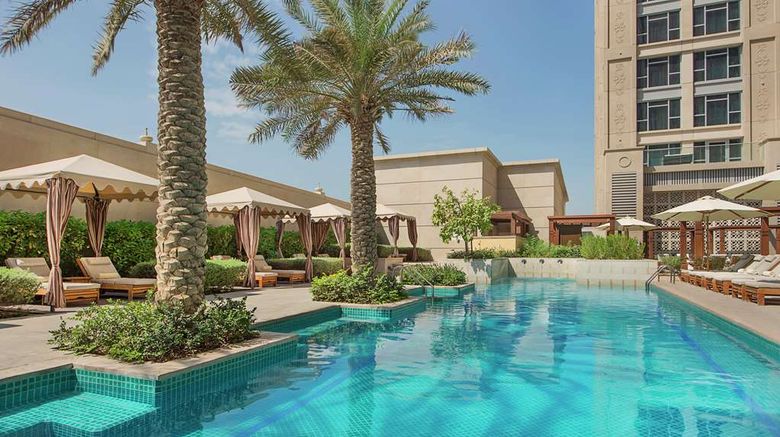 <b>Hilton Dubai Al Habtoor City Pool</b>. Images powered by <a href="https://iceportal.shijigroup.com/" title="IcePortal" target="_blank">IcePortal</a>.