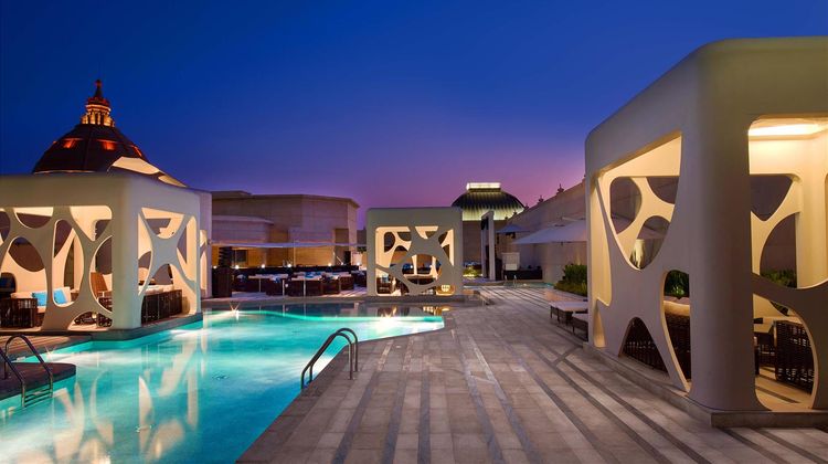 V Hotel, Curio Collection by Hilton Pool