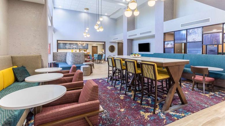 <b>Hampton Inn and Suites Guymon Lobby</b>. Images powered by <a href="https://iceportal.shijigroup.com/" title="IcePortal" target="_blank">IcePortal</a>.