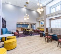 Hampton Inn and Suites Guymon Lobby