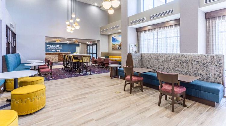 Hampton Inn and Suites Guymon Lobby