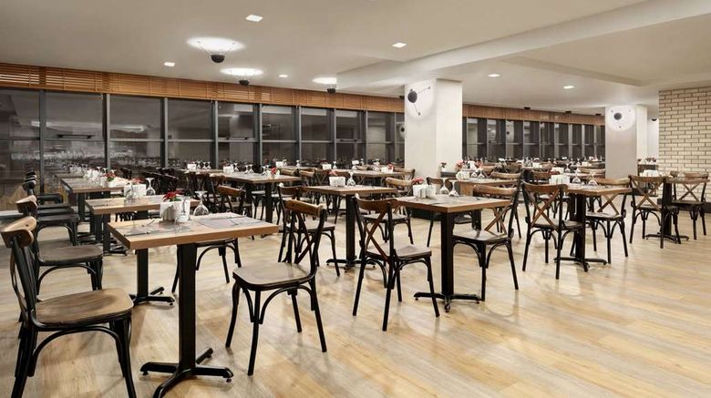 <b>Ramada by Wyndham Tire Restaurant</b>. Images powered by <a href="https://iceportal.shijigroup.com/" title="IcePortal" target="_blank">IcePortal</a>.
