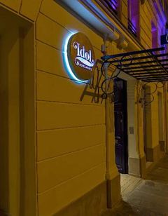 Idol Hotel