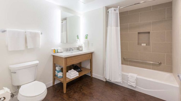 Grand Pacific Palisades Resort & Hotel Suite