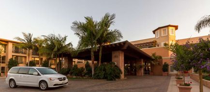 Grand Pacific Palisades Resort & Hotel Exterior