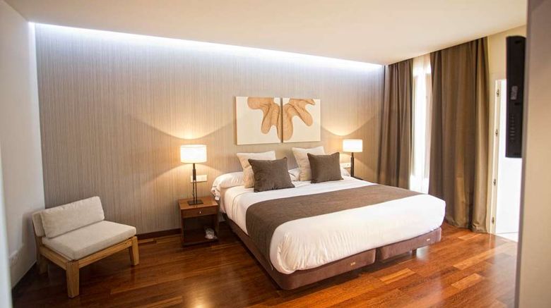 <b>Carris Cardenal Quevedo Hotel Room</b>. Images powered by <a href="https://iceportal.shijigroup.com/" title="IcePortal" target="_blank">IcePortal</a>.