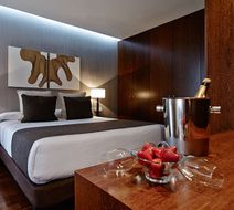 Carris Cardenal Quevedo Hotel Room