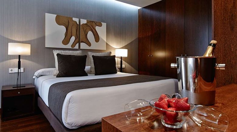 <b>Carris Cardenal Quevedo Hotel Room</b>. Images powered by <a href="https://iceportal.shijigroup.com/" title="IcePortal" target="_blank">IcePortal</a>.