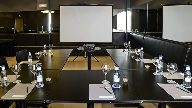 <b>Carris Cardenal Quevedo Hotel Restaurant</b>. Images powered by <a href="https://iceportal.shijigroup.com/" title="IcePortal" target="_blank">IcePortal</a>.