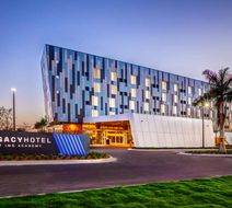 Legacy Hotel at IMG Academy Exterior