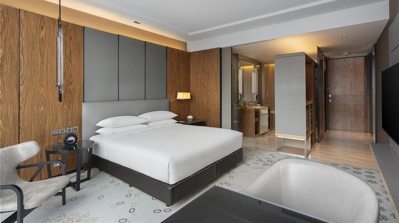 <b>Hyatt Regency Bangkok Sukhumvit Room</b>. Images powered by <a href="https://iceportal.shijigroup.com/" title="IcePortal" target="_blank">IcePortal</a>.