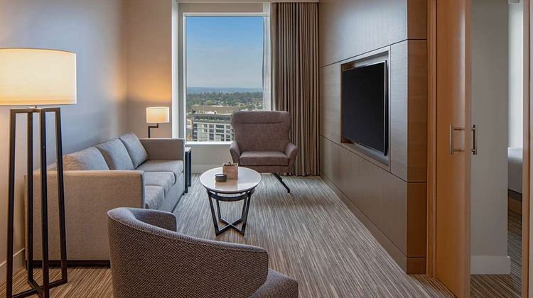 Hyatt Regency Seattle Suite