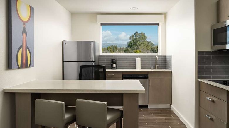 <b>Hyatt House San Jose Airport Suite</b>. Images powered by <a href="https://iceportal.shijigroup.com/" title="IcePortal" target="_blank">IcePortal</a>.