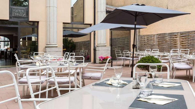 <b>Hotel du Beffroi Restaurant</b>. Images powered by <a href="https://iceportal.shijigroup.com/" title="IcePortal" target="_blank">IcePortal</a>.