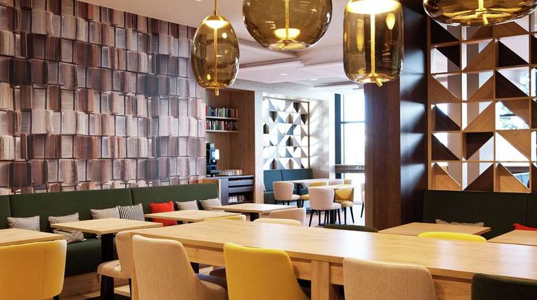 <b>Hampton by Hilton Berlin City East Side Restaurant</b>. Images powered by <a href="https://iceportal.shijigroup.com/" title="IcePortal" target="_blank">IcePortal</a>.