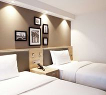 Hampton by Hilton Berlin City East Side Room
