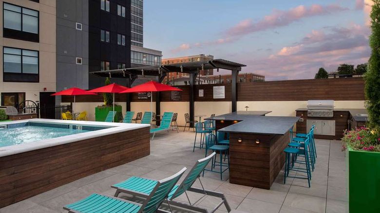 <b>Tru By Hilton Nashville Downtown ConvCtr Pool</b>. Images powered by <a href="https://iceportal.shijigroup.com/" title="IcePortal" target="_blank">IcePortal</a>.