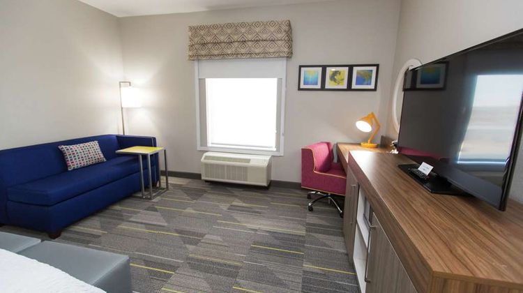 Hampton Inn Mustang Room