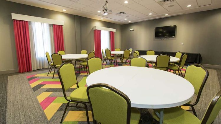 Hampton Inn Mustang Meeting