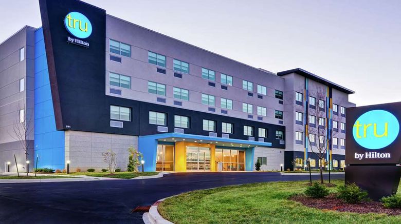 <b>Tru by Hilton Louisville South Exterior</b>. Images powered by <a href="https://iceportal.shijigroup.com/" title="IcePortal" target="_blank">IcePortal</a>.