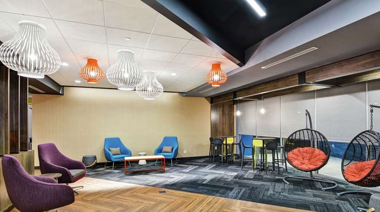 Tru by Hilton Louisville South Lobby