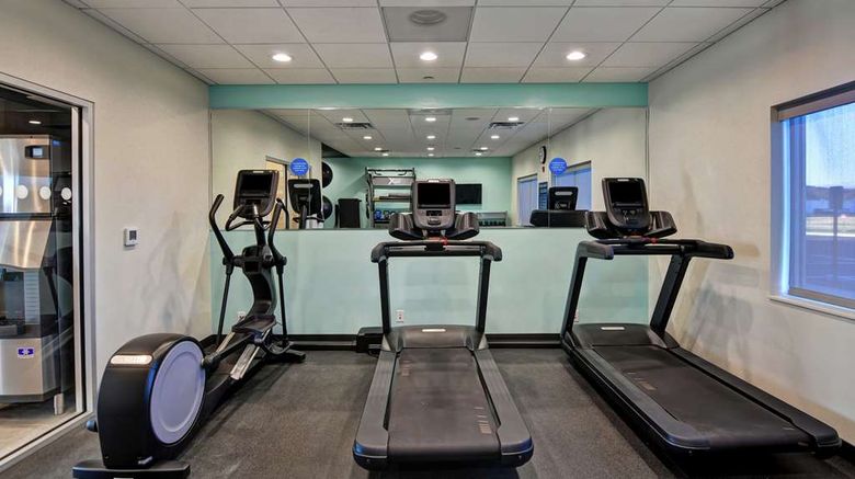 <b>Tru by Hilton Louisville South Health</b>. Images powered by <a href="https://iceportal.shijigroup.com/" title="IcePortal" target="_blank">IcePortal</a>.