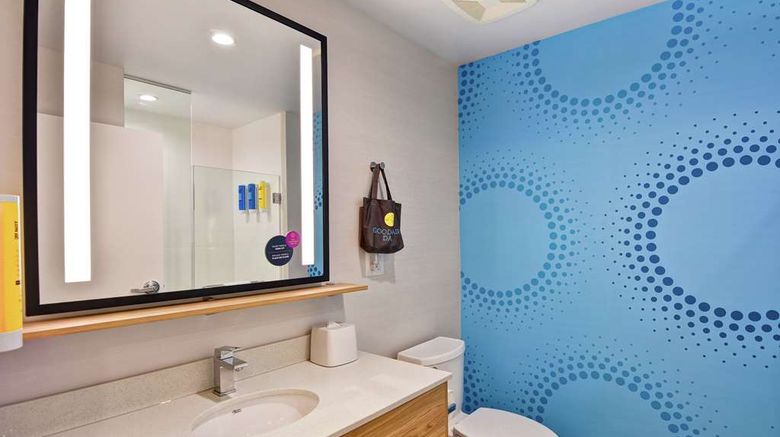 <b>Tru by Hilton Louisville South Room</b>. Images powered by <a href="https://iceportal.shijigroup.com/" title="IcePortal" target="_blank">IcePortal</a>.