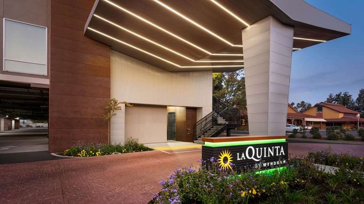 La Quinta Inn & Suites Clovis Exterior