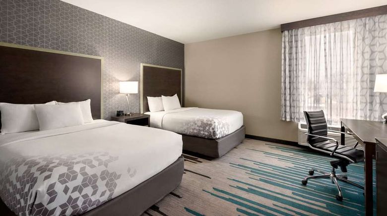 <b>La Quinta Inn & Suites Clovis Room</b>. Images powered by <a href="https://iceportal.shijigroup.com/" title="IcePortal" target="_blank">IcePortal</a>.