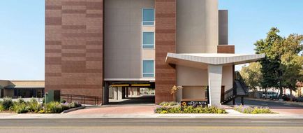 La Quinta Inn & Suites Clovis Exterior