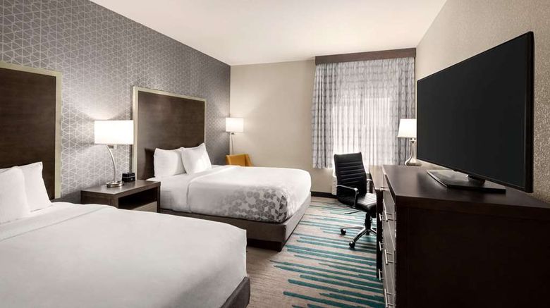 <b>La Quinta Inn & Suites Clovis Room</b>. Images powered by <a href="https://iceportal.shijigroup.com/" title="IcePortal" target="_blank">IcePortal</a>.