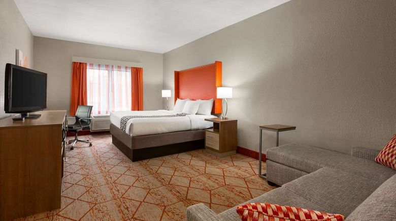 <b>La Quinta Inn & Stes Lackawanna-Buffalo Suite</b>. Images powered by <a href="https://iceportal.shijigroup.com/" title="IcePortal" target="_blank">IcePortal</a>.