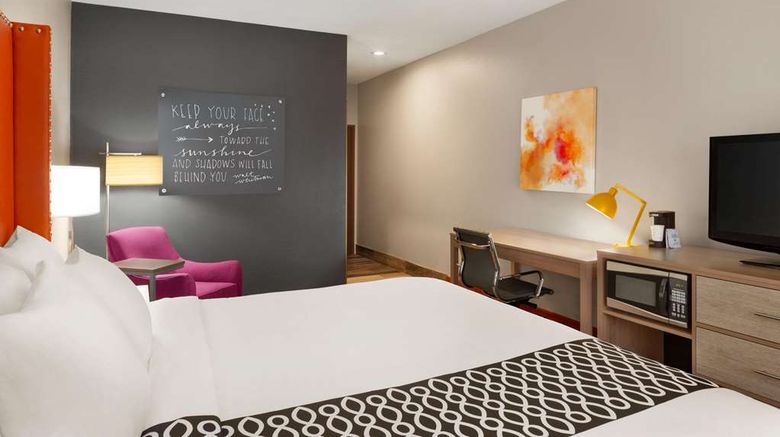 <b>La Quinta Inn & Stes Lackawanna-Buffalo Room</b>. Images powered by <a href="https://iceportal.shijigroup.com/" title="IcePortal" target="_blank">IcePortal</a>.