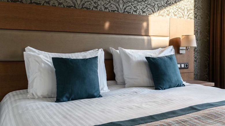 <b>Leopold Hotel Oudenaarde Room</b>. Images powered by <a href="https://iceportal.shijigroup.com/" title="IcePortal" target="_blank">IcePortal</a>.