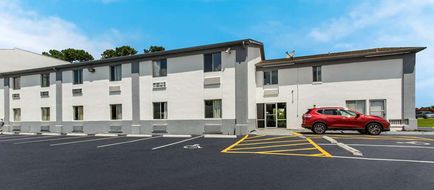 Econo Lodge Cherry Point Exterior