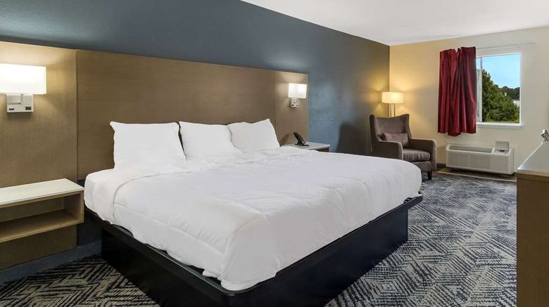 <b>Econo Lodge Cherry Point Room</b>. Images powered by <a href="https://iceportal.shijigroup.com/" title="IcePortal" target="_blank">IcePortal</a>.