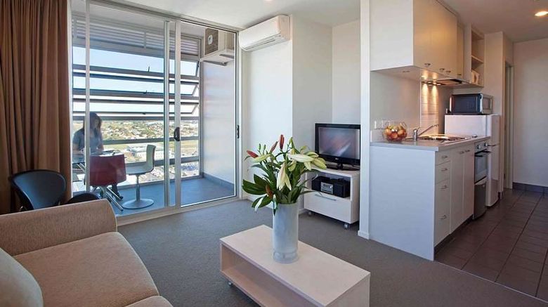 <b>Proximity Apartments Suite</b>. Images powered by <a href="https://iceportal.shijigroup.com/" title="IcePortal" target="_blank">IcePortal</a>.