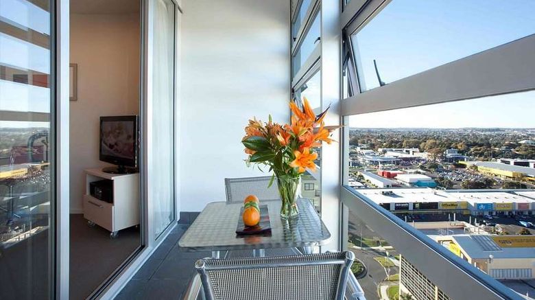 <b>Proximity Apartments Suite</b>. Images powered by <a href="https://iceportal.shijigroup.com/" title="IcePortal" target="_blank">IcePortal</a>.