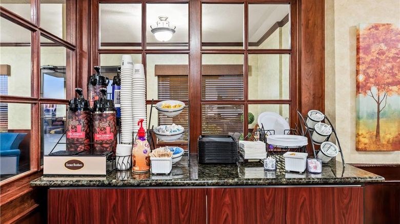 <b>Baymont by Wyndham Yakima Restaurant</b>. Images powered by <a href="https://iceportal.shijigroup.com/" title="IcePortal" target="_blank">IcePortal</a>.