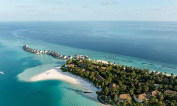 SAii Lagoon Maldives, Curio by Hilton
